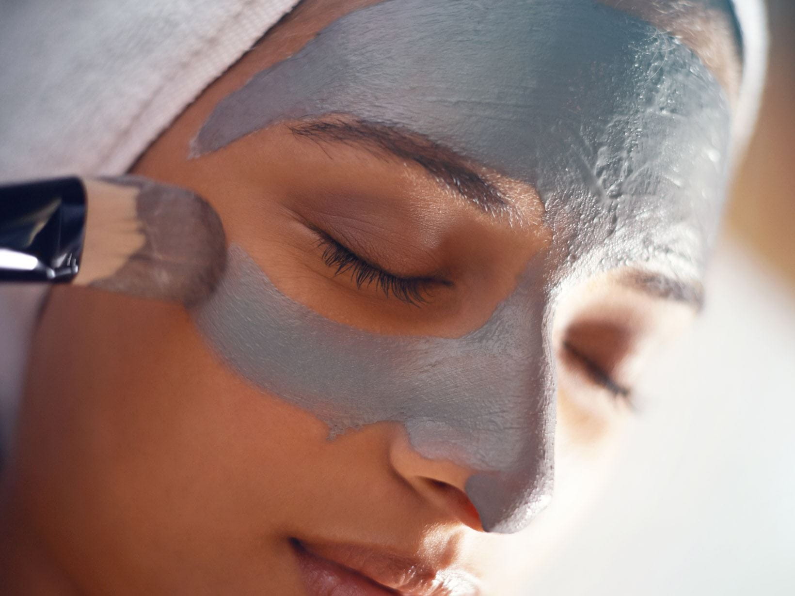 Comment soigner un bouton rouge sur le visage ? - Actu Santé Fenua